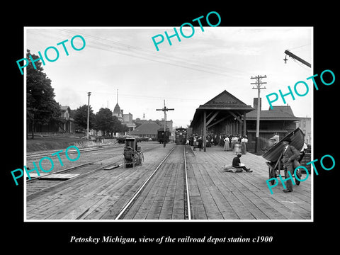 OLD LARGE HISTORIC PHOTO OF PETOSKEY MICHIGAN, THE RAILROAD DEPOT STATION c1900