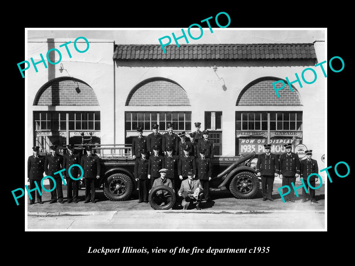 OLD LARGE HISTORIC PHOTO OF LOCKPORT ILLINOIS, THE FIRE DEPARTMENT CREW c1935