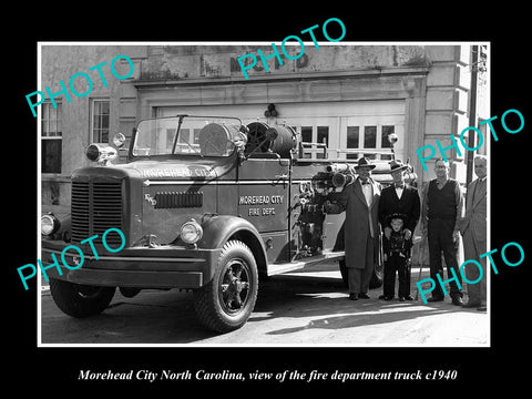 OLD LARGE HISTORIC PHOTO OF MOREHEAD CITY NORTH CAROLINA, THE FIRE TRUCK c1940