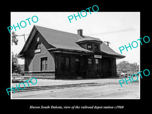 OLD LARGE HISTORIC PHOTO OF HURON SOUTH DAKOTA, THE RAILROAD DEPOT STATION c1960