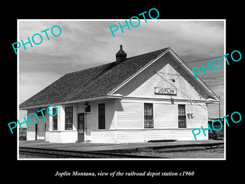 OLD LARGE HISTORIC PHOTO OF JOPLIN MONTANA, THE RAILROAD DEPOT STATION c1960