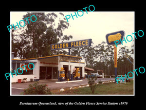 OLD LARGE HISTORIC PHOTO OF BEERBURRUM QLD, GOLDEN FLEECE SERVICE STATION c1970