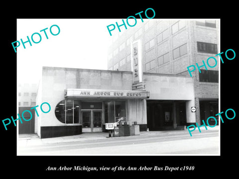 OLD LARGE HISTORIC PHOTO OF ANN ARBOR MICHIGAN, VIEW OF THE BUS DEPOT c1940