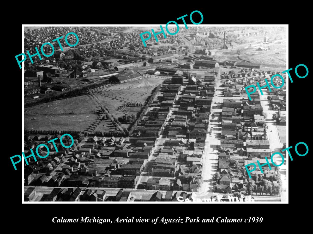 OLD LARGE HISTORIC PHOTO OF CALUMET MICHIGAN, AERIAL VIEW OF THE TOWN c1930