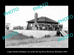 OLD LARGE HISTORIC PHOTO OF COPPER HARBOR MICHIGAN, THE SKY TOP INN c1940