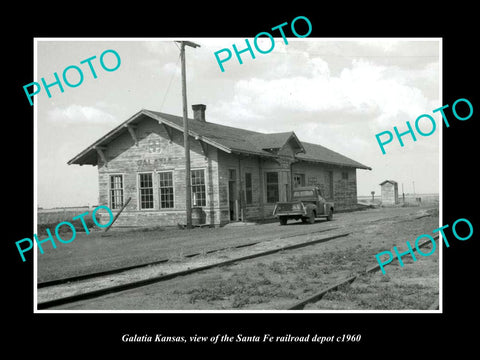 OLD LARGE HISTORIC PHOTO OF GALATIA KANSAS, THE SANTA FE RAILROAD DEPOT c1960