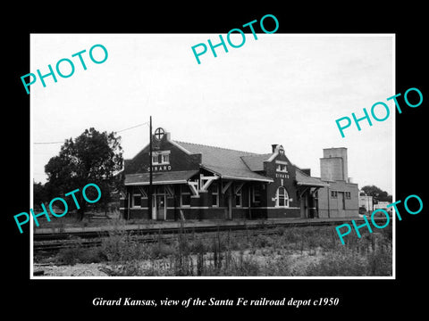 OLD LARGE HISTORIC PHOTO OF GIRARD KANSAS, THE SANTA FE RAILROAD DEPOT c1950