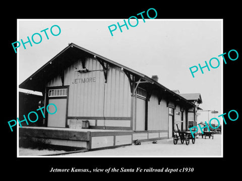 OLD LARGE HISTORIC PHOTO OF JETMORE KANSAS, THE SANTA FE RAILROAD DEPOT c1930