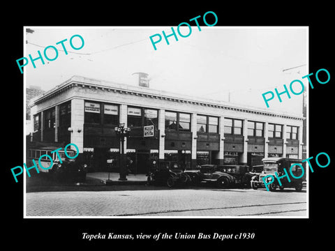 OLD LARGE HISTORIC PHOTO OF TOPEKA KANSAS, THE UNION BUS DEPOT c1930