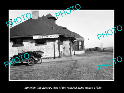 OLD LARGE HISTORIC PHOTO OF JUNCTION CITY KANSAS, THE RAILROAD DEPOT c1920