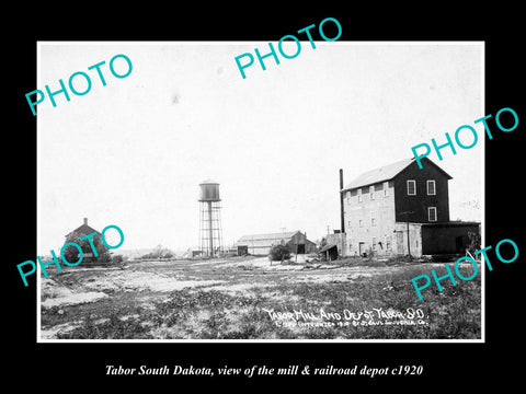 OLD LARGE HISTORIC PHOTO OF TABOR SOUTH DAKOTA, THE RAILROAD DEPOT & MILL c1920