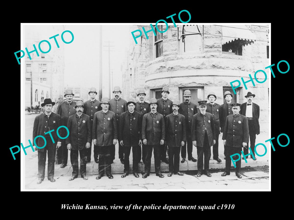 OLD LARGE HISTORIC PHOTO OF WICHITA KANSAS, THE POLICE DEPARTMENT CREW c1910