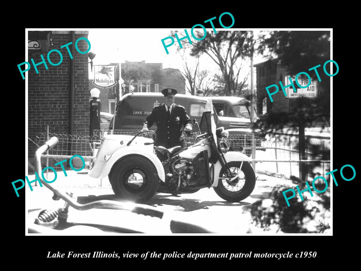 OLD LARGE HISTORIC PHOTO OF LAKE FOREST ILLINOIS, THE POLICE MOTORCYCLE c1950