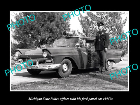 OLD LARGE HISTORIC PHOTO OF MICHIGAN STATE POLICE FORD PATROL CAR c1950s