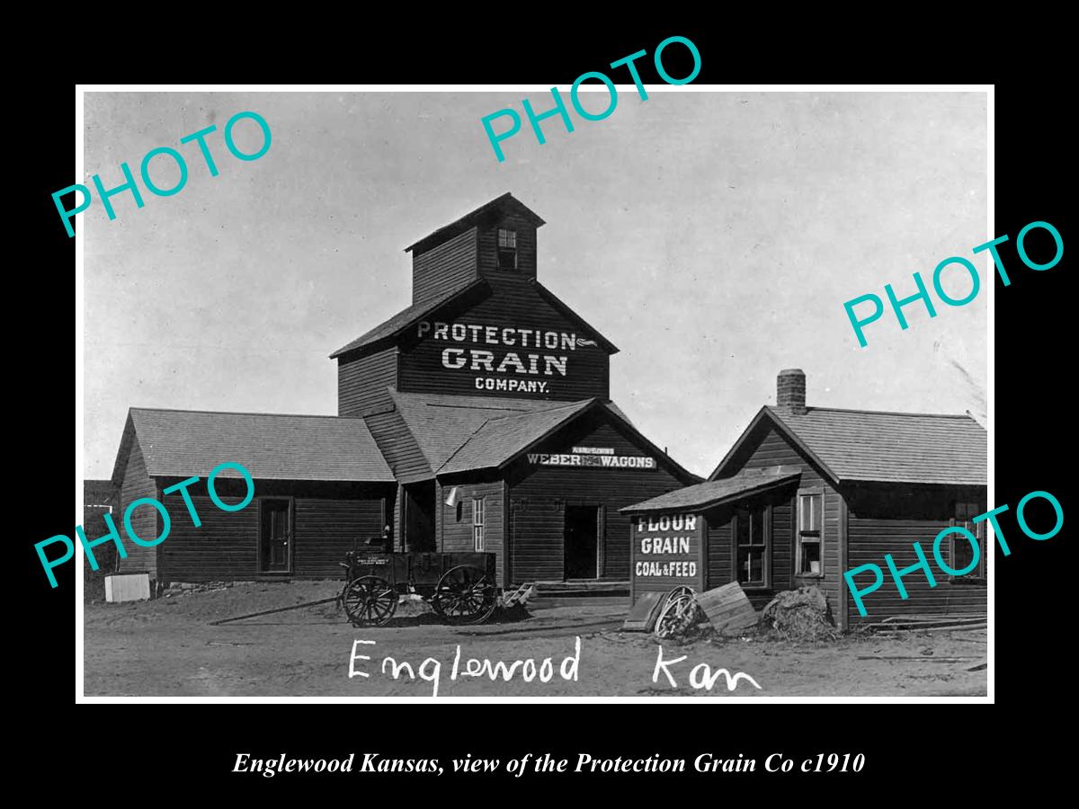 OLD LARGE HISTORIC PHOTO OF ENGLEWOOD KANSAS, PROTECTION GRAIN Co ELEVATOR c1910