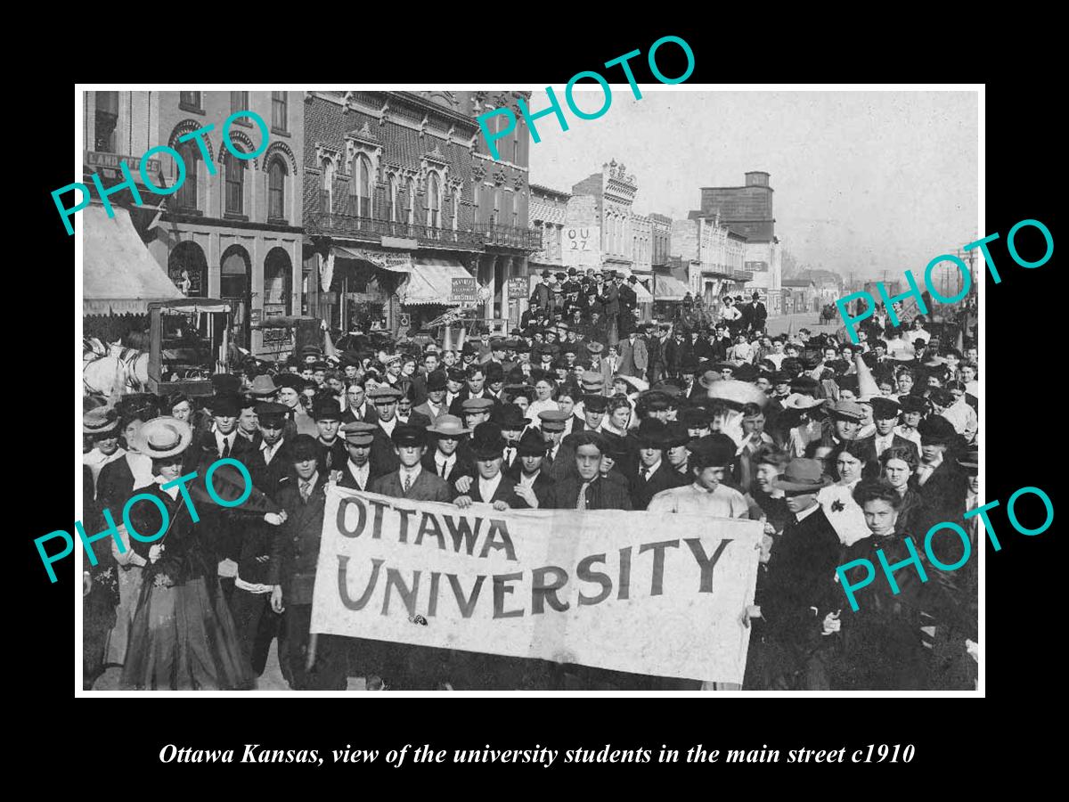 OLD LARGE HISTORIC PHOTO OF OTTAWA KANSAS, UNIVERSITY STUDENTS IN MAIN St c1910