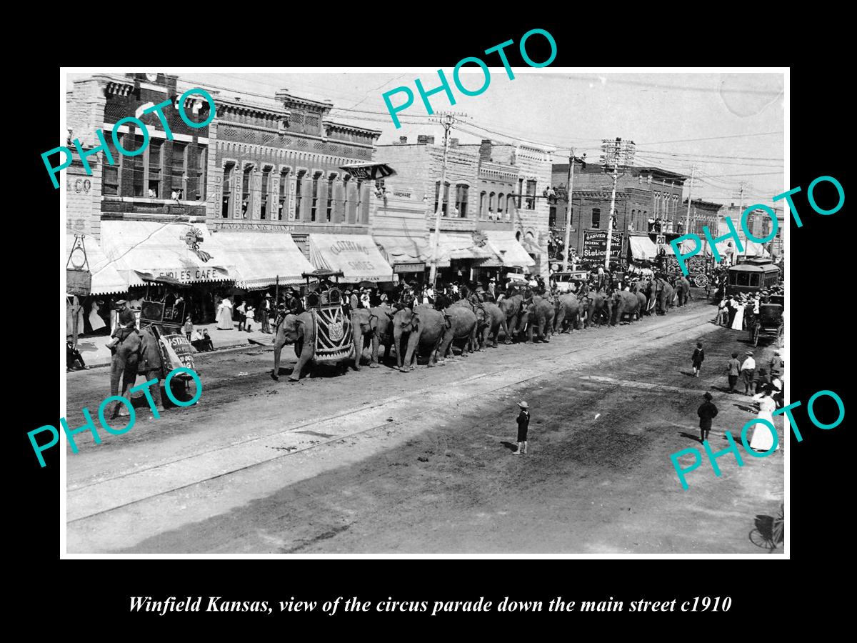 OLD LARGE HISTORIC PHOTO OF WINFIELD KANSAS, THE CIRCUS ELEPHANT PARADE c1910