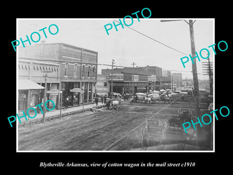 OLD LARGE HISTORIC PHOTO OF BLYTHEVILLE ARKANSAS, COTTON WAGONS IN MAIN ST c1910