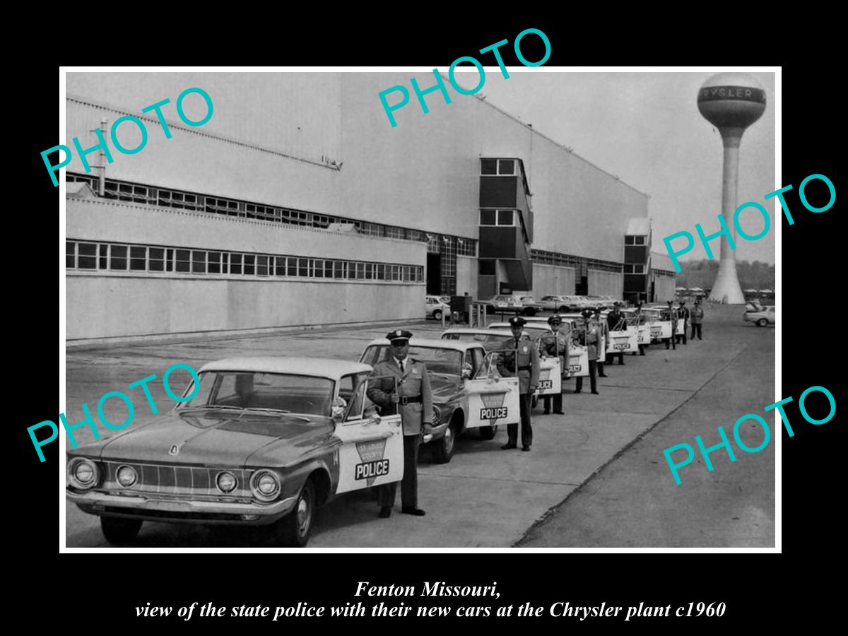 OLD LARGE HISTORIC PHOTO OF FENTON MISSOURI, POLICE CARS AT CHRYSLER PLANT c1960