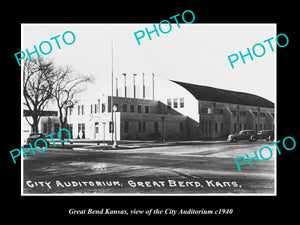 OLD LARGE HISTORIC PHOTO OF GREAT BEND KANSAS, VIEW OF THE CITY AUDITORIUM c1940