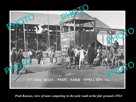 OLD LARGE HISTORIC PHOTO OF PRATT KANSAS, THE POLE VAULTING COMPETITION c1914