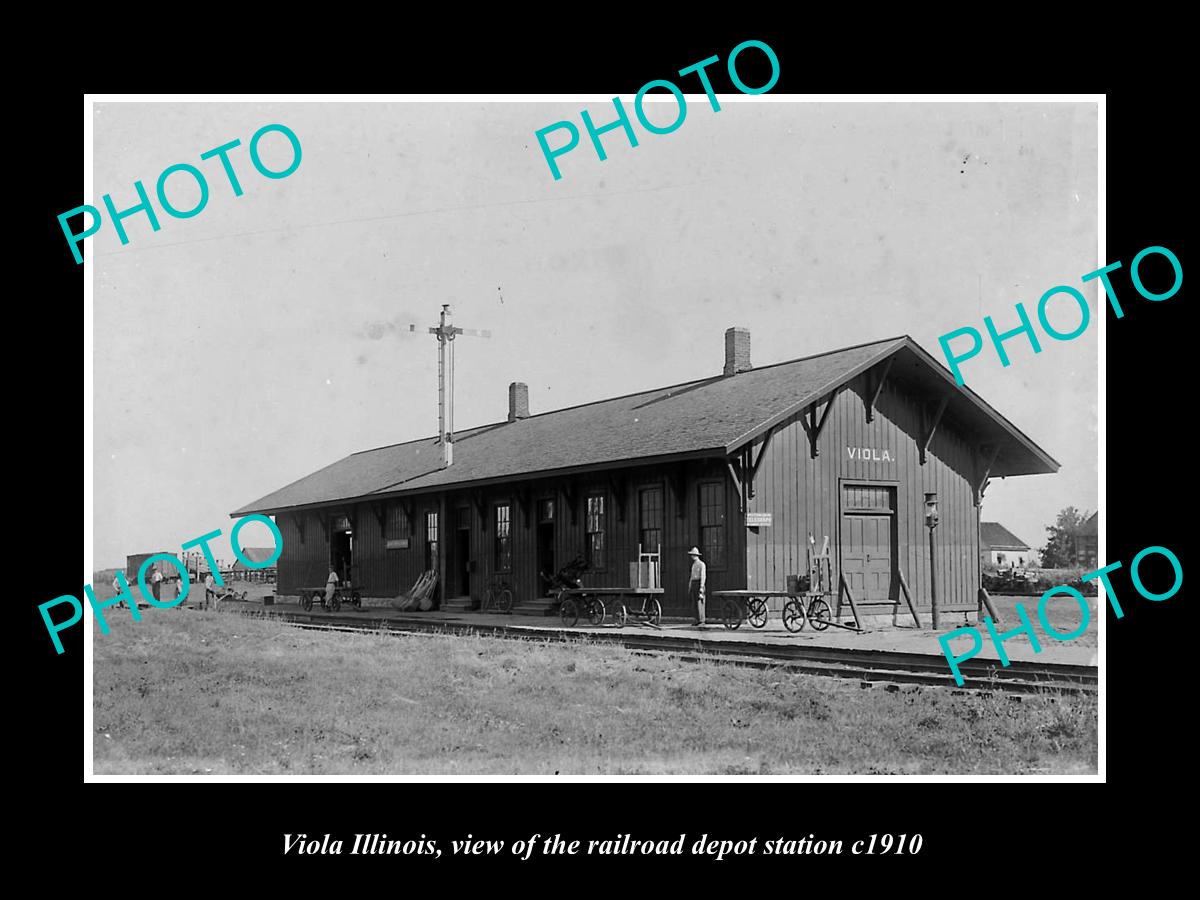 OLD LARGE HISTORIC PHOTO OF VIOLA ILLINOIS, THE RAILROAD DEPOT STATION c1910