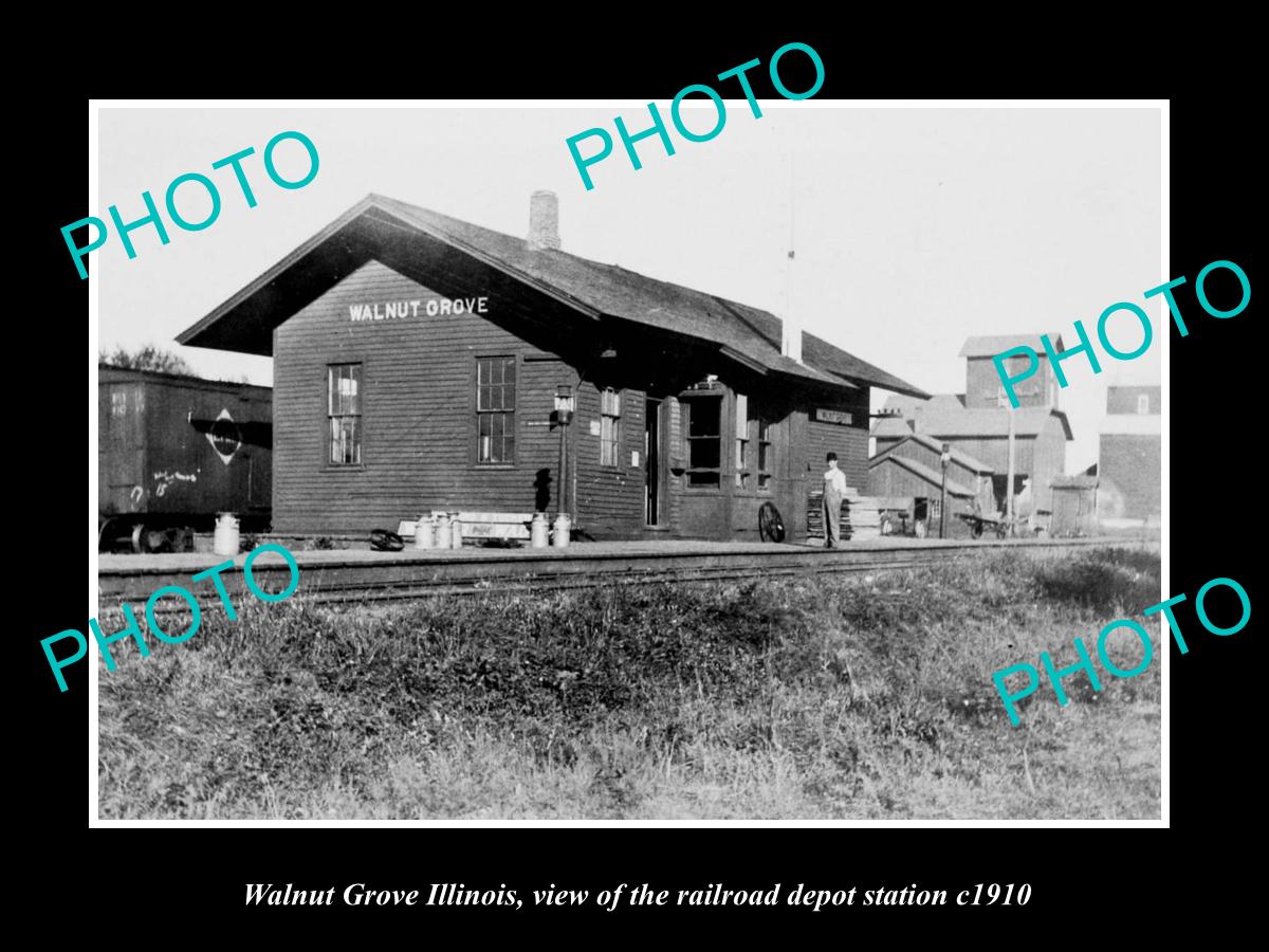 OLD LARGE HISTORIC PHOTO OF WALNUT GROVE ILLINOIS, THE RAILROAD DEPOT c1910