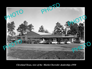 OLD LARGE HISTORIC PHOTO OF CLEVELAND TEXAS, MARTIN CHEVROLET DEALERSHIP c1950