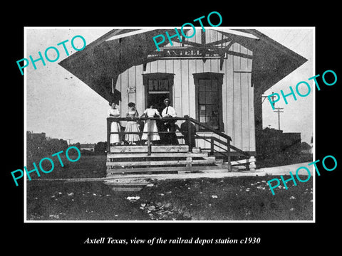 OLD LARGE HISTORIC PHOTO OF AXTELL TEXAS, THE RAILROAD DEPOT STATION c1930