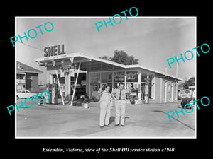 OLD LARGE HISTORIC PHOTO OF ESSENDON VICTORIA, SHELL OIL SERVICE STATION c1960