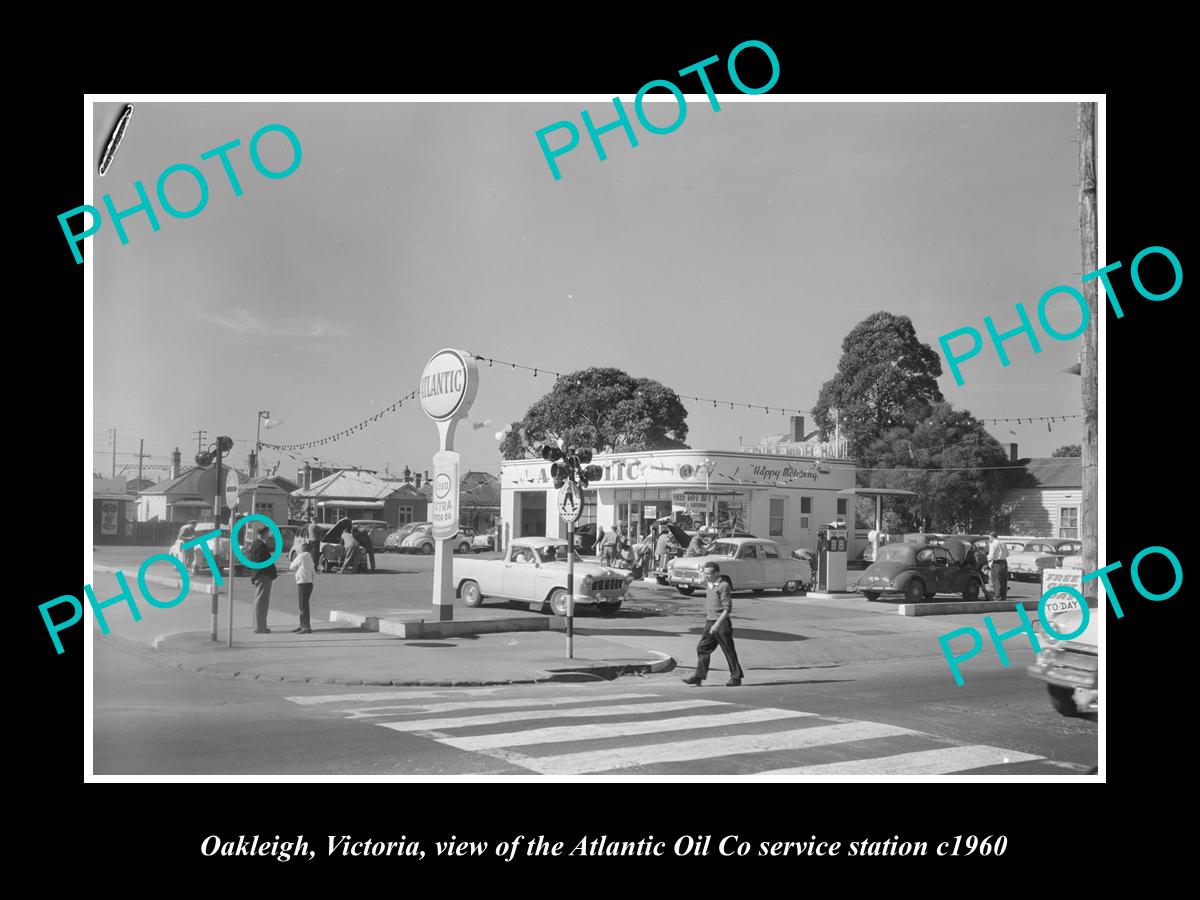 OLD LARGE HISTORIC PHOTO OF OAKLEIGH VICTORIA, ATLANTIC OIL SERVICE STATION 1960