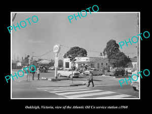 OLD LARGE HISTORIC PHOTO OF OAKLEIGH VICTORIA, ATLANTIC OIL SERVICE STATION 1960