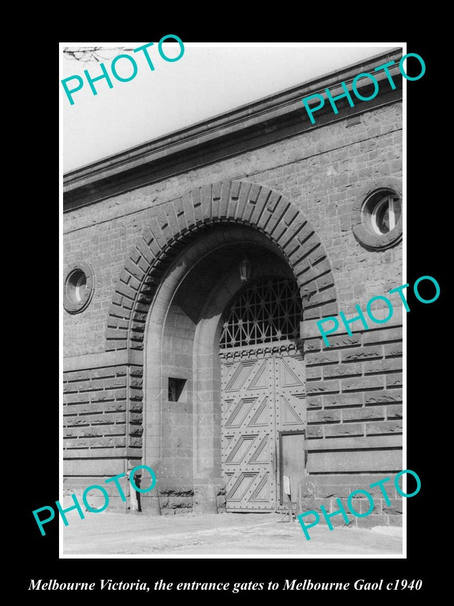 OLD LARGE HISTORIC PHOTO OF MELBOURNE VICTORIA, THE GAOL ENTRANCE GATES c1940