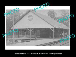 OLD LARGE HISTORIC PHOTO LAKESIDE OHIO, VIEW OF THE RAILROAD TRAIN DEPOT c1890