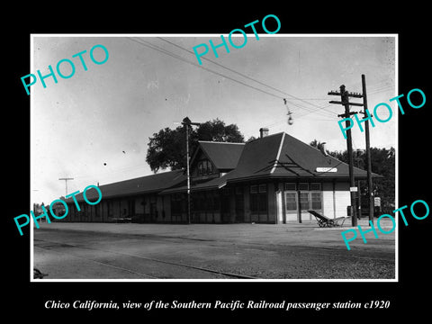 OLD LARGE HISTORIC PHOTO OF CHICO CALIFORNIA, THE RAILROAD DEPOT STATION c1920