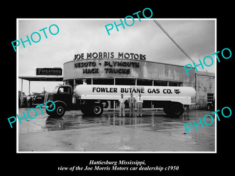 OLD LARGE HISTORIC PHOTO OF HATTIESBURG MISSISSIPPI, THE DESOTO DEALERSHIP c1950