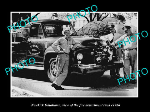 OLD LARGE HISTORIC PHOTO OF NEWKIRK OKLAHOMA, THE FIRE DEPARTMENT TRUCK c1960