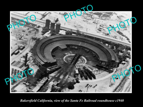 OLD LARGE HISTORIC PHOTO OF BAKERSFIELD CALIFORNIA, THE RAILROAD ROUNDHOUSE 1940