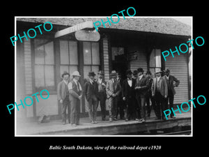 OLD LARGE HISTORIC PHOTO OF BALTIC SOUTH DAKOTA, VIEW OF THE RAILROAD DEPOT 1920