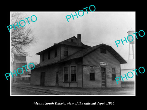 OLD LARGE HISTORIC PHOTO OF MENNO SOUTH DAKOTA, VIEW OF THE RAILROAD DEPOT c1960