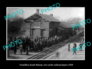 OLD LARGE HISTORIC PHOTO OF VERMILLION SOUTH DAKOTA, THE RAILROAD DEPOT c1920