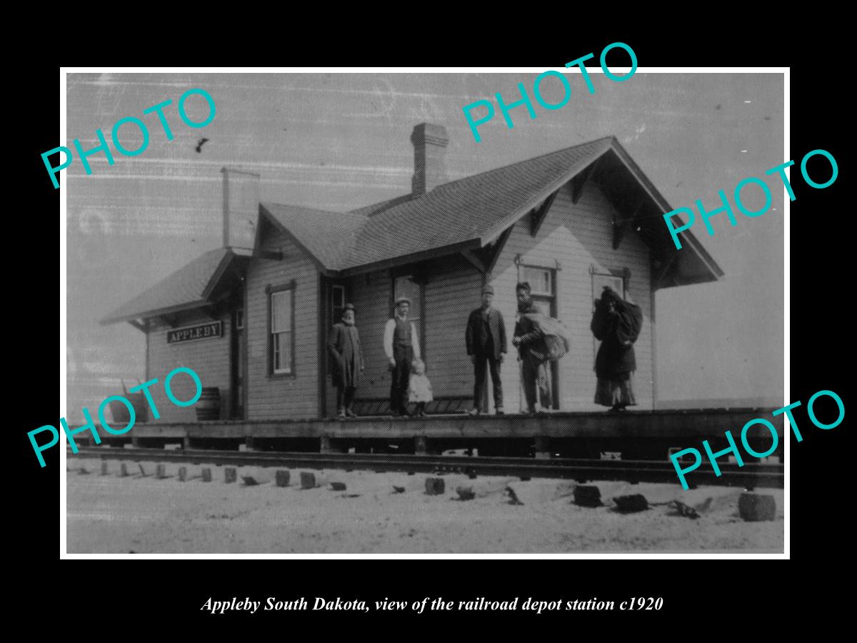 OLD LARGE HISTORIC PHOTO OF APPLEBY SOUTH DAKOTA, RAILROAD DEPOT STATION c1920