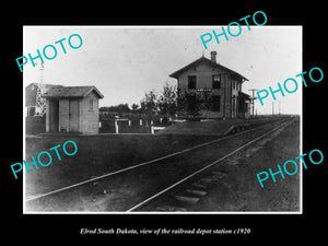 OLD LARGE HISTORIC PHOTO OF ELROD SOUTH DAKOTA, RAILROAD DEPOT STATION c1920