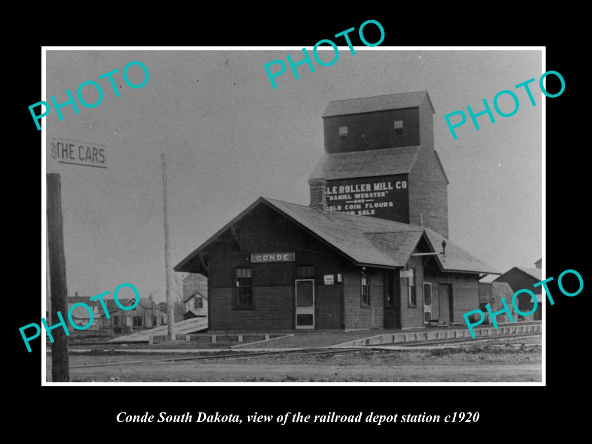 OLD LARGE HISTORIC PHOTO OF CONDE SOUTH DAKOTA, RAILROAD DEPOT STATION c1920