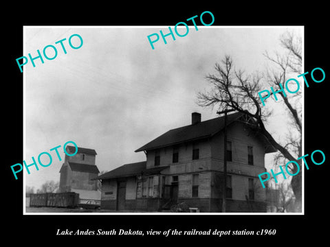 OLD LARGE HISTORIC PHOTO OF LAKE ANDES SOUTH DAKOTA RAILROAD DEPOT STATION c1960