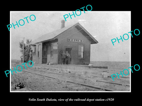 OLD LARGE HISTORIC PHOTO OF VOLIN SOUTH DAKOTA, RAILROAD DEPOT STATION c1920