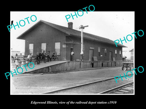 OLD LARGE HISTORIC PHOTO OF EDGEWOOD ILLINOIS, THE RAILROAD DEPOT STATION c1910