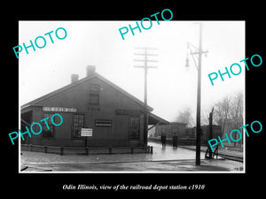 OLD LARGE HISTORIC PHOTO OF ODIN ILLINOIS, THE RAILROAD DEPOT STATION c1910