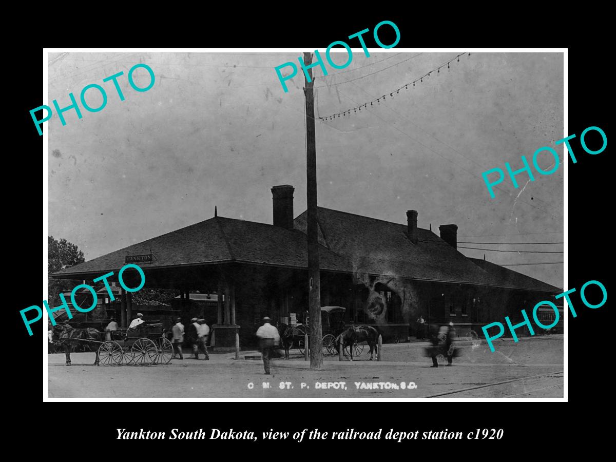 OLD LARGE HISTORIC PHOTO OF YANKTON SOUTH DAKOTA RAILROAD DEPOT STATION c1920