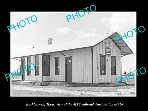 OLD LARGE HISTORIC PHOTO OF BURKBURNETT TEXAS, THE RAILROAD DEPOT STATION c1960